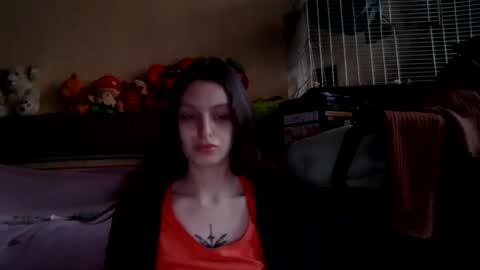 lilycandy_ online show from February 8, 1:11 pm