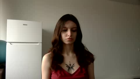 lilycandy_ online show from March 10, 9:43 am