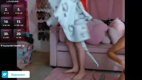 Lily Grace online show from October 1, 10:16 pm