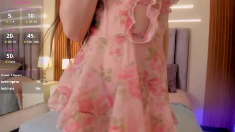 Lili online show from April 18, 1:48 pm