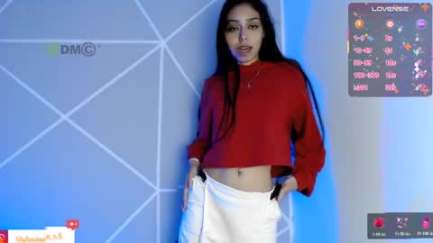 Liliana louise online show from April 6, 11:49 pm