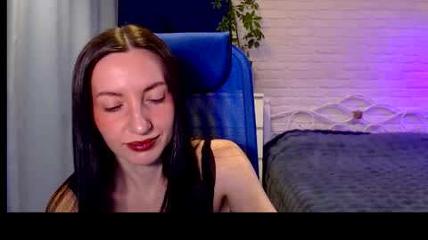 Snapshot of lilymellow chatting on November 14, 8:35 am Lily online show from November 14, 8:35 am