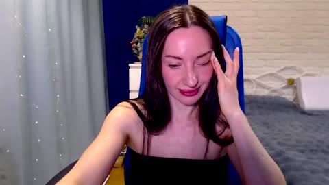 Snapshot of lilymellow chatting on March 22, 9:13 am Lily online show from March 22, 9:13 am