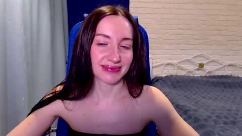 Snapshot of lilymellow chatting on March 24, 3:44 am Lily online show from March 24, 3:44 am
