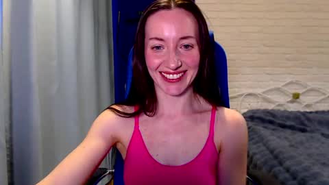 Snapshot of lilymellow chatting on June 5, 9:15 am Lily online show from June 5, 9:15 am