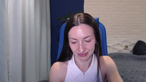 Snapshot of lilymellow chatting on July 14, 12:00 pm Lily online show from July 14, 12:00 pm