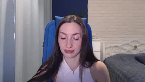 Snapshot of lilymellow chatting on July 31, 7:41 am Lily online show from July 31, 7:41 am