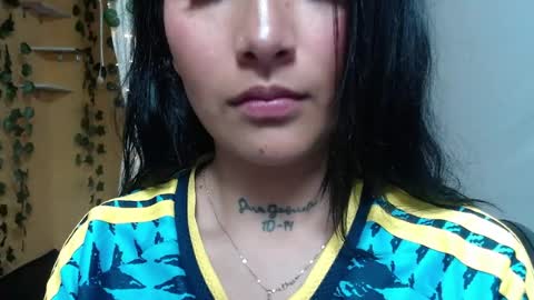 Snapshot of lilymoon_018 chatting on July 3, 2:01 pm lilymoon_018 online show from July 3, 2:01 pm