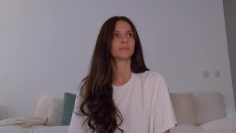 Lily online show from November 5, 2:17 pm