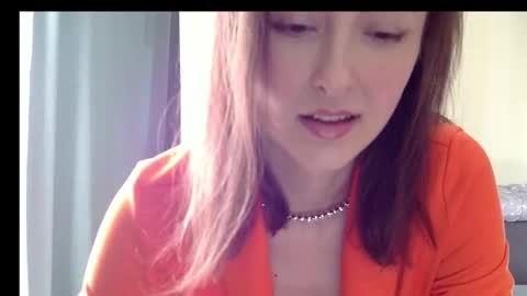 Snapshot of lilyxsky chatting on February 26, 12:25 pm LilyXSky online show from February 26, 12:25 pm