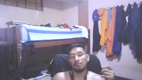 Snapshot of limaboy444 chatting on January 18, 3:09 am Smith666 online show from January 18, 3:09 am