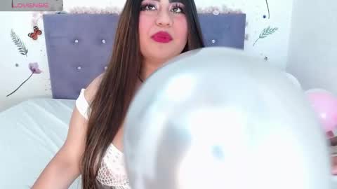 Lin  online show from April 21, 9:28 pm