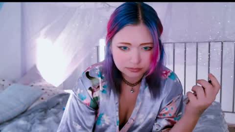 Snapshot of lina2d_tyan chatting on June 4, 8:53 am Lina2D tyan online show from June 4, 8:53 am