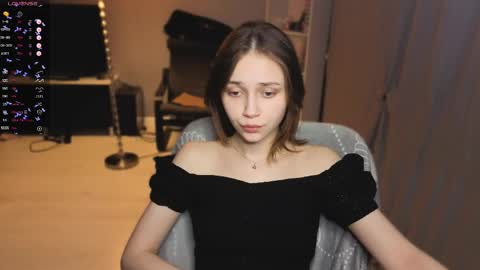 Scarlet online show from March 17, 1:21 am