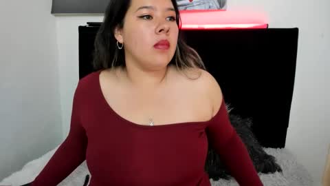 Snapshot of lina_browm chatting on May 19, 4:46 pm Lina Browm online show from May 19, 4:46 pm