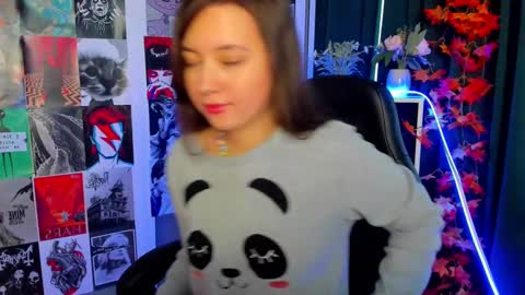 Lina online show from December 4, 5:38 am