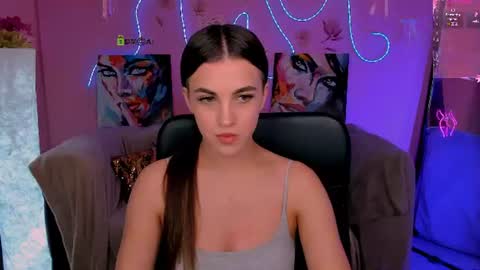 Snapshot of lina_fox12 chatting on July 8, 12:53 pm lina_fox12 online show from July 8, 12:53 pm