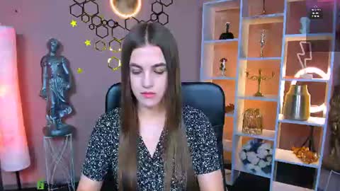 Snapshot of lina_fox12 chatting on July 27, 12:23 pm lina_fox12 online show from July 27, 12:23 pm