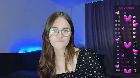 lina hall online show from September 18, 12:18 pm