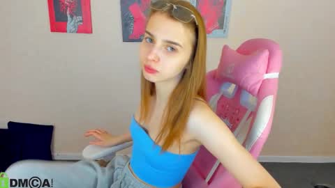 LINA online show from November 29, 1:19 am