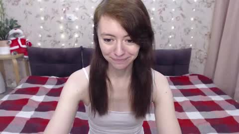 Snapshot of lina_rouge_ chatting on December 13, 7:47 am Lina Rouge online show from December 13, 7:47 am