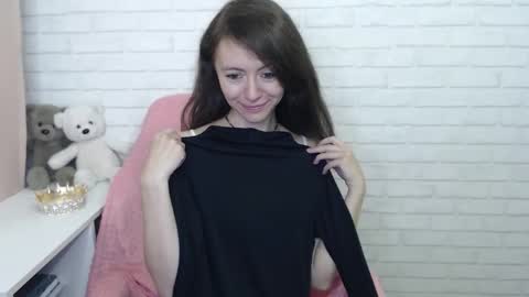 Snapshot of lina_rouge_ chatting on September 27, 4:06 am Lina Rouge online show from September 27, 4:06 am