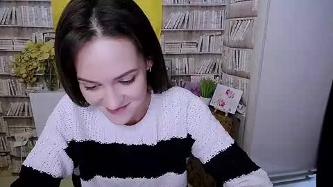 Lina online show from October 12, 8:24 am