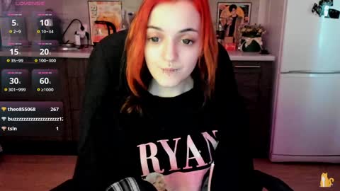 Lina 3  1715622743 online show from December 12, 11:29 am