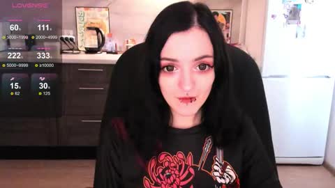 Lina 3  1715622743 online show from October 17, 8:17 am