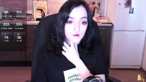 Lina 3  1715622743 online show from October 27, 8:18 am