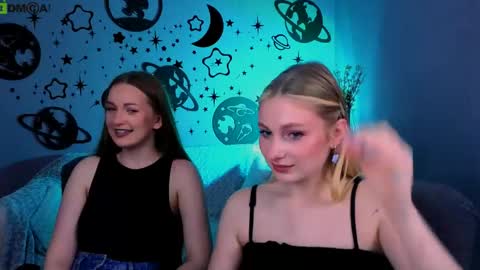 Snapshot of linaa_dolly chatting on May 22, 11:38 am linaa_dolly online show from May 22, 11:38 am