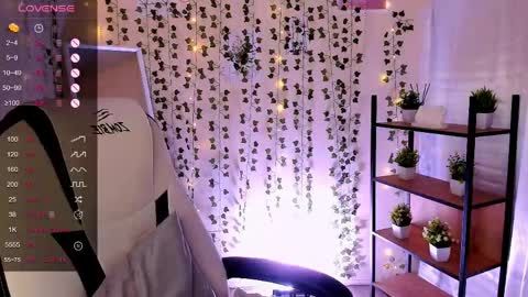 Snapshot of linablossom chatting on May 15, 5:14 am Lina online show from May 15, 5:14 am