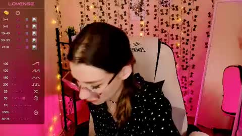 Snapshot of linablossom chatting on June 16, 2:25 am Lina online show from June 16, 2:25 am