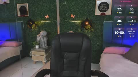 Lina  online show from November 6, 12:06 pm