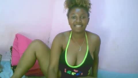 linah1123 online show from September 30, 8:14 pm