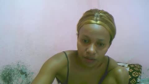 linah1123 online show from January 11, 10:15 pm