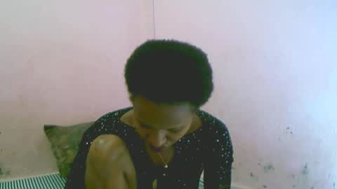 linah1123 online show from April 20, 8:28 am