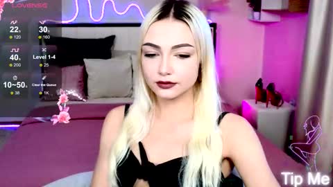 I am Lina online show from September 9, 2:27 pm