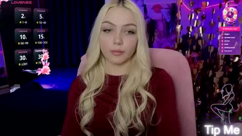 I am Lina online show from April 21, 10:10 am