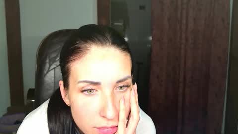 LinaLivee online show from November 27, 9:39 pm