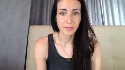 Snapshot of linalivee chatting on June 25, 10:31 am LinaLivee online show from June 25, 10:31 am