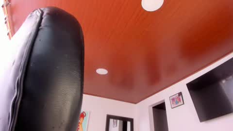 Jessi  Freelance Model online show from January 6, 1:30 pm