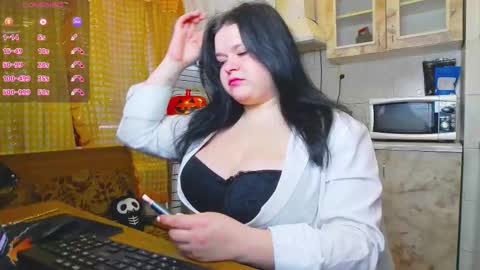 Lina online show from November 8, 9:53 am