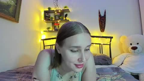 Snapshot of linatruly chatting on July 22, 9:06 pm Lina online show from July 22, 9:06 pm