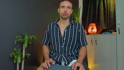 Lincom Amith online show from October 22, 11:48 pm