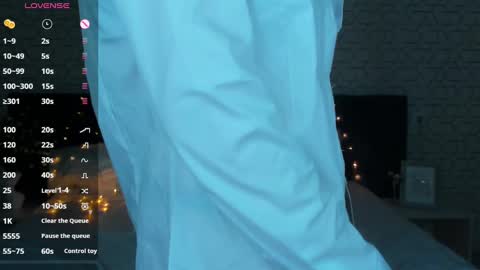 Linda  GMT2 Mon Tu Fri Sa Su  0300am-1000 am online show from January 26, 3:48 am