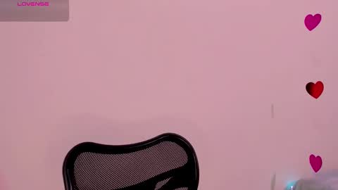 Alana online show from March 3, 7:06 pm