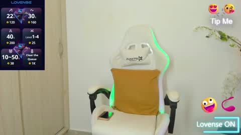 Linda online show from January 23, 1:08 am