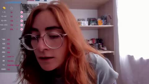 Snapshot of linda_giggle chatting on February 10, 3:21 pm Giggles  online show from February 10, 3:21 pm