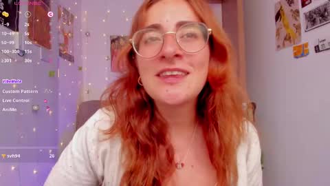 Snapshot of linda_giggle chatting on September 30, 2:55 pm Giggles  online show from September 30, 2:55 pm